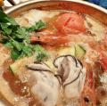 大阪心斎橋で生牡蠣と赤海老を濃厚出汁で味わう！えび