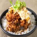 和スパイス香る炙り豚バラ丼を6月18日から期間限定で