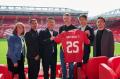ベイクルーズ、 Liverpool Football Clubとリテutf-8