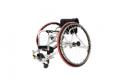 走って風を感じてみませんか？　スポーツ用車いすレン