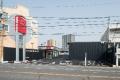 ロードサイド店舗に“無柱”の木造空間が誕生！広島日産
