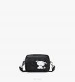 MCM × クレヨンしんちゃん 遊び心あふれる日本限定コ