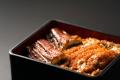 資さんうどんの夏の定番！特製甘だれと肉厚な身がふっ