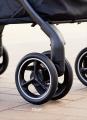 振動と衝撃から赤ちゃんを守るベビーカーがさらに押し