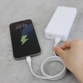 USB Type-C＆USB Type-Aで2台同時充電も可能な大容量
