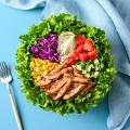 体がよろこぶ夏の主食サラダ！暑い日に食べたくなる一