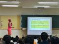 沖縄・瀬底小学校にて、ヒルトンが多様性をテーマに特