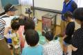 地元図書館主催の子ども向けイベントでヤマタネ社員が