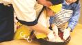 子どもから大人まで参加できる、粉からうどんをつくる
