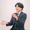 若手起業家と共同創業するベンチャーキャピタル「Taku