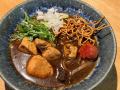 【２０２５年カレートレンド「ディープリッチ黒カレー