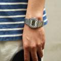 夏のカラースタイルを引き立てる【CASIO CLASSIC】再