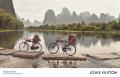 【ルイ・ヴィトン】中国の風景を舞台にした新たなトラ