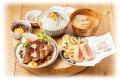 【2025鎌倉花火大会×海沿いのキコリ食堂】海を臨むテ