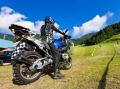 「わかさ氷ノ山スキー場」緑のゲレンデにGSライダー集