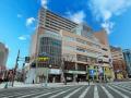 トイレの個室で生理用ナプキンが無料で受け取れる「ト