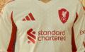 アディダスとリバプールFCが2025/2026シーズン　新ホ