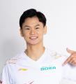 プロバドミントンプレイヤー　渡辺 勇大選手とスポン