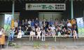 採れたて春菊や水菜をサラダでパクリ　高崎市で夏の農