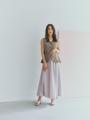 【Stola.(ストラ)】女優・石川恋が纏う、MID SUMMERカ