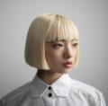 須田日菜子個展「からだと構図」がアートかビーフンか