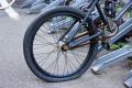 盗難対策で自転車を室内保管するなら、縦置きで省スペ