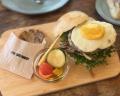新時代の「お月見バーガー」誕生！卵じゃない？！プラ