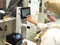 ヤオコーがAIで商品判別から食品表示ラベル発行までを