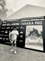 世界初の透明サーフボード、WSL公式大会で優勝者へ贈