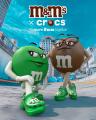 クロックス、『M&M’S(R)』との初コラボレーションコレ