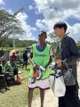 バヌアツ共和国で、16歳の日本の高校生と共同で、ビー