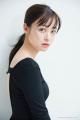 天使の笑顔を封印、橋本環奈さんが大人カッコいい表情