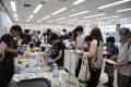 年に一度の感謝祭　展示会に利用者ら1300人を無料招待