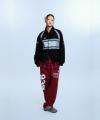 韓国アイドルも多数着用！「939」ロゴが象徴の「ARCHI