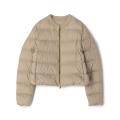 〈MONCLER〉ポップアップストアをトゥモローランド各