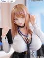 『勝利の女神：NIKKE』より、「エマ」をオフィスOL風