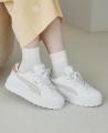 PUMA 厚底スニーカー「カルメン」で秋冬コーデをスタ