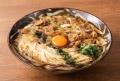 秋の味覚きのこたっぷり！とろ～り卵黄と千切りとろろ