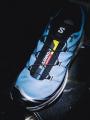 冬のコーデに映える特別なSalomon エクスクルーシブカ