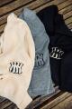 【HOLLYWOOD RANCH MARKET】「HR」ワッペンをあしらっ