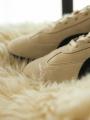 PUMA × URBAN RESEARCH 上品なベージュで仕上げたスペ