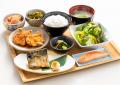 定食スタイルの新業態「博多もつ鍋やまや食堂 らutf-8