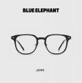 韓国発アイウェアブランド〈BLUE ELEPHANT〉がフラグ