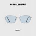 韓国発アイウェアブランド〈BLUE ELEPHANT〉がフラグ