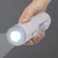 懐中電灯としても使えるセンサーライトを発売。
