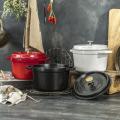鋳物ホーロー鍋「ストウブ」の新シリーズが、岐阜県関