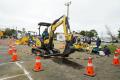 小学生が“はたらくじどう車”の運転席へ！橋本組が大井