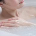 業界唯一お風呂につかって全身うるおい（保湿）ケア P