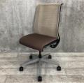 【4年ぶりの新規大型入荷】Steelcase「Think（シンク
