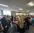 冬休み直前に届く、クリスマス便 　京都府内の1,200世